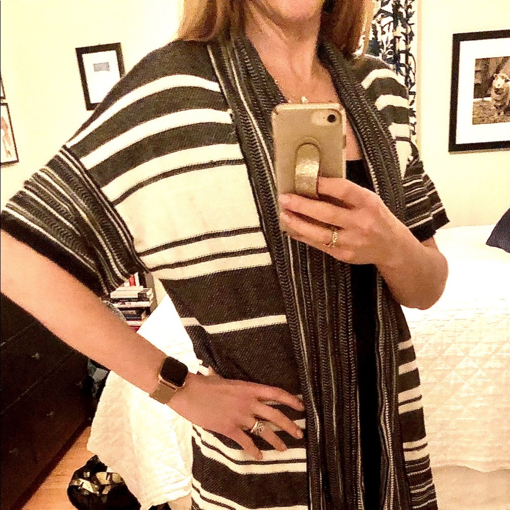 Vince black & white short sleeve long cardigan